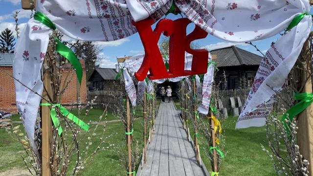 Красная горка в музее-заповеднике "Старина Сибирская"