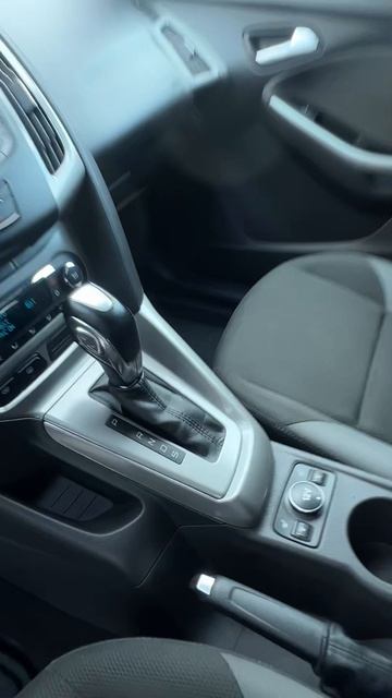 Ford Focus Хетчбэк 5 дв. Titanium 1.6 DCT 2012г