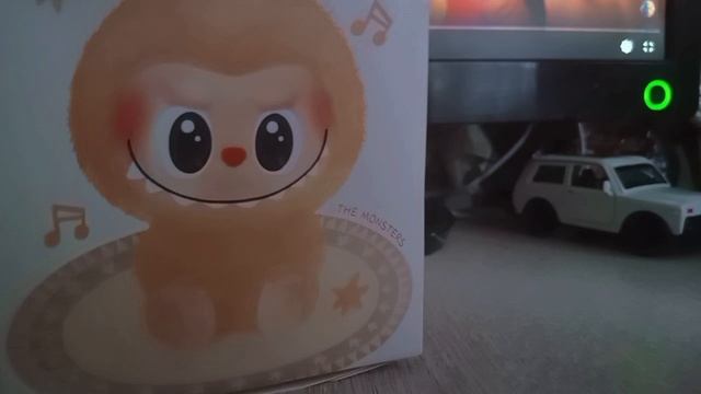 распаковка оригинального лабубу