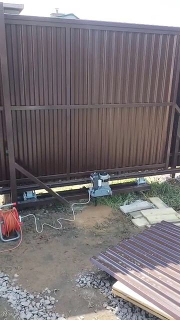 Ворота откатные "Штакетник Шахматка " Подключение автоматического привода, настройка пультов.