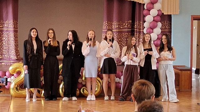 25.06.2025, песня девочек на вручении аттестатов, 9 ″П″ класс, ГБОУ Школа № 887, г. Москва.