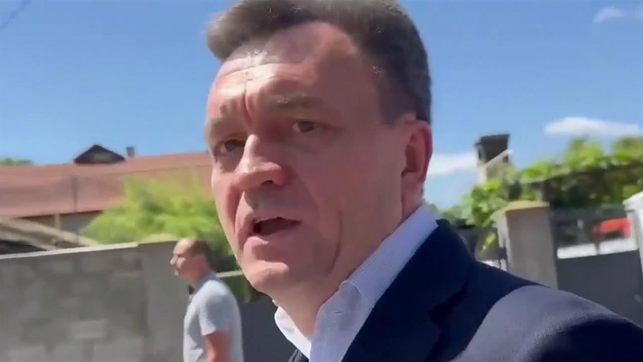 В Молдавии на встречу с премьером не пустили глав города и района, куда тот приехал