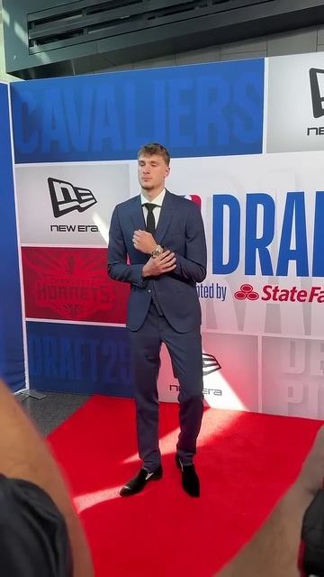 Cooper Flagg takes the red carpet ⭐️