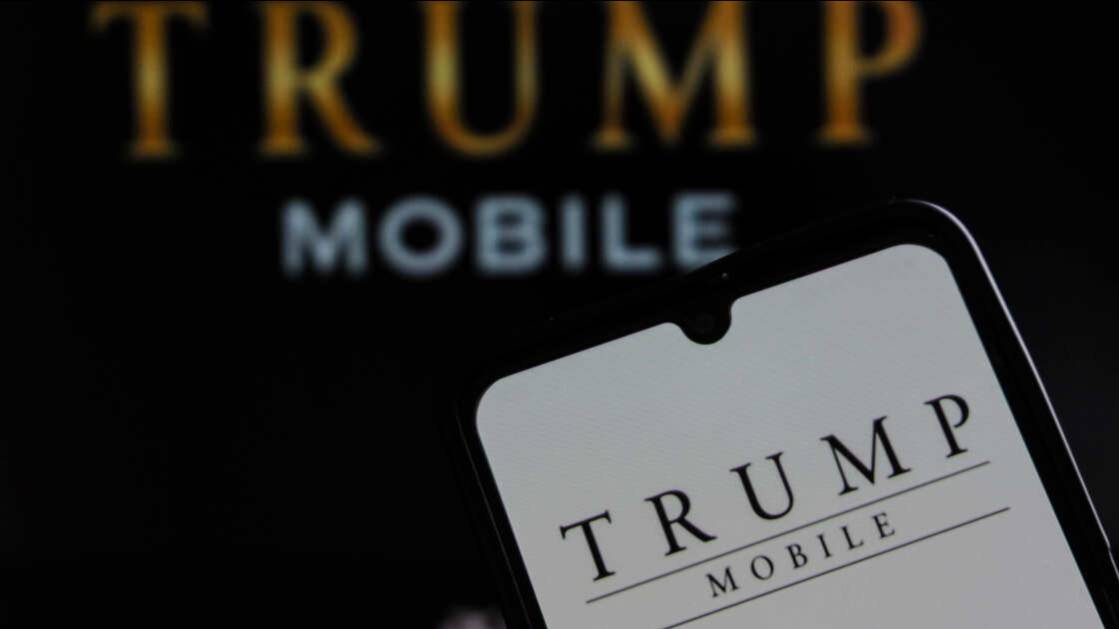 Компания Трампа удалила данные о том, что ее телефоны сделаны в США