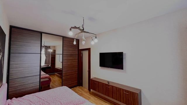 Продаётся шикарная трёхкомнатная квартира на улице Ерошевского, д. 18, на 14 этаже