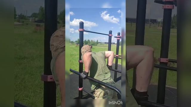 Отжимания на брусьях