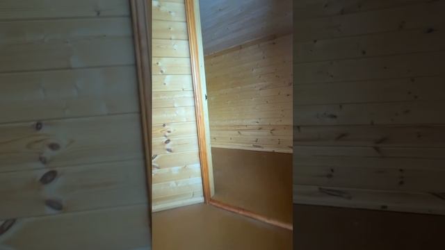 В продаже загородный дом. Рядом река Шексна.