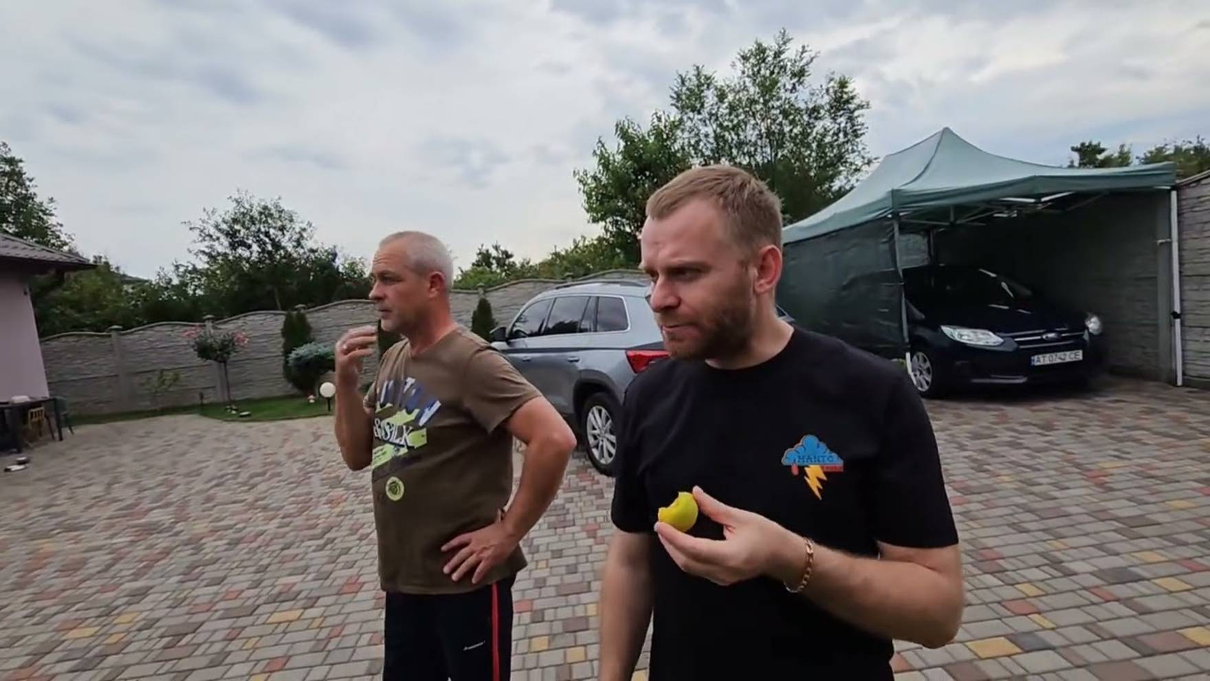 Коля Сытник- Приехал Домой! В Гостях У Родителей! Самвел включил Агронома и Поймал Бабочку
