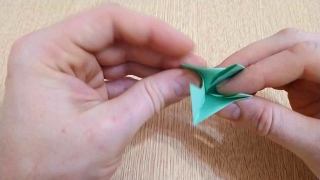Как сделать бумажный самолетик