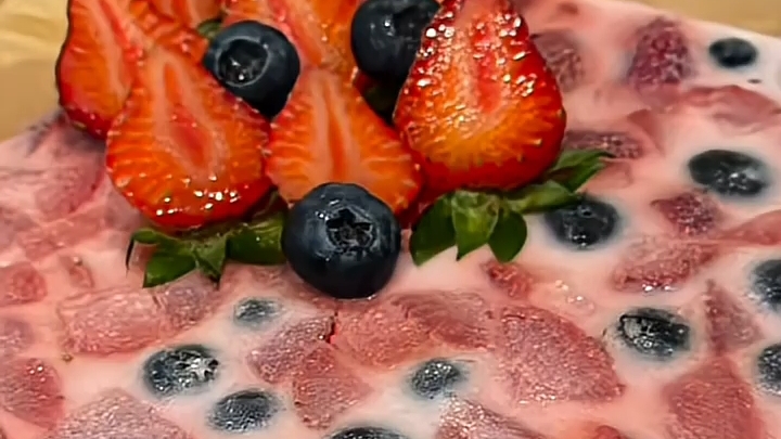 Нежный полезный ДЕСЕРТ...🍒🍓😋    Рецепт в описании ✍️