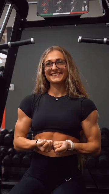 Клип @fitnessqueens