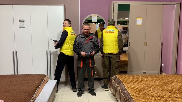 Приходи работать в магазин-1