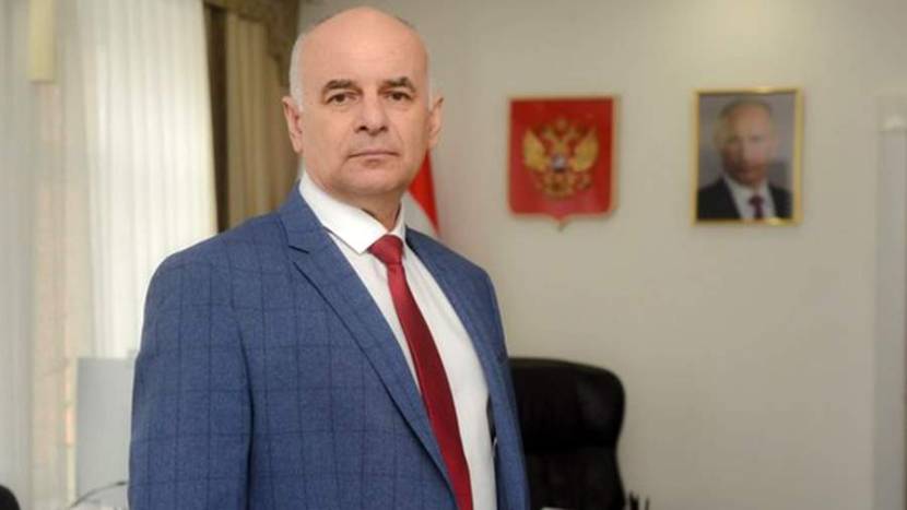 Председатель думы в Курской области Амерев досрочно сложил полномочия