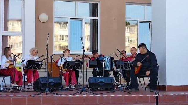 "Гляжу в озера синие" Руслан Ханиев и ансамбль Родник Димитровград