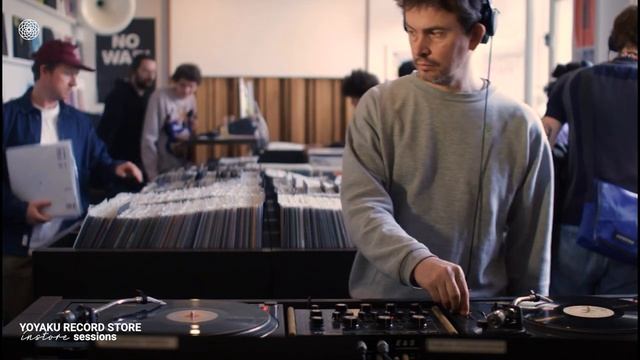 AV1 (Chris Carrier & Le Loup) - Yoyaku instore session
