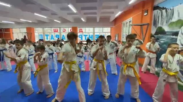 VID_20250625_222931_072