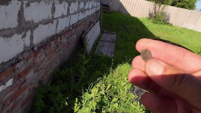 Штукатурка завершена. Подготовка площадки для ступенек.