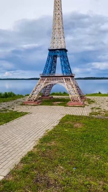 Я в париже