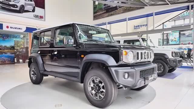 Suzuki Jimny 2025 - Интерьер и Экстерьер
