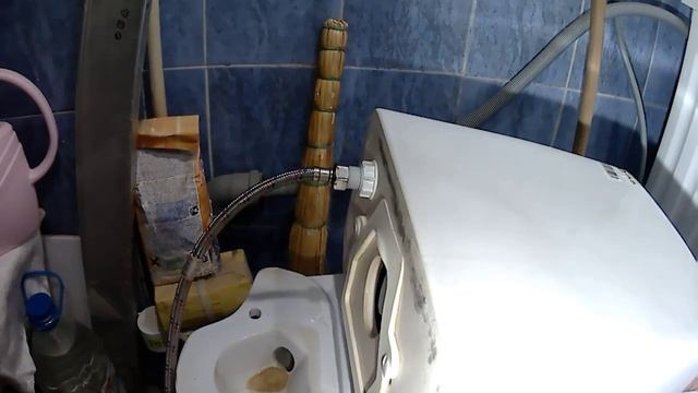 Установка новой арматуры в бачок с ОСОБОЙ прокладкой.