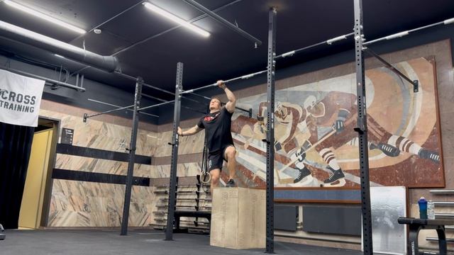 Подносы таза к турнику после спуска с верхней точки|Hips to bar after drop