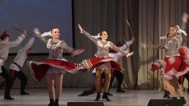 Концерт ч3 #upskirt#казачий#танец
