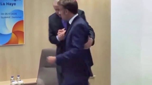 Как Эрдоган с Макароном боролись...жесть