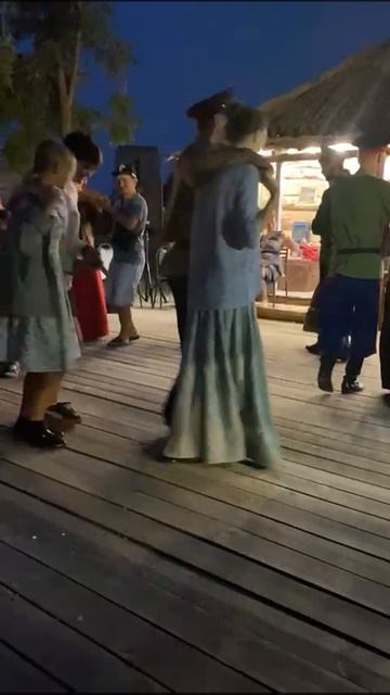 🐱🐱🐱🐱🐱🌍🌍🌍🌍🌍👯♂️👯♀️💃💃💃