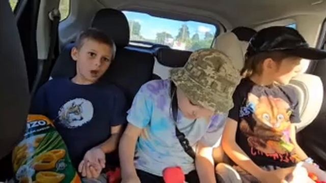 1000070449.mp4