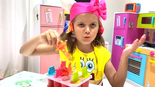 Мистер Макс Макс и Катя играют в кафе мороженого
