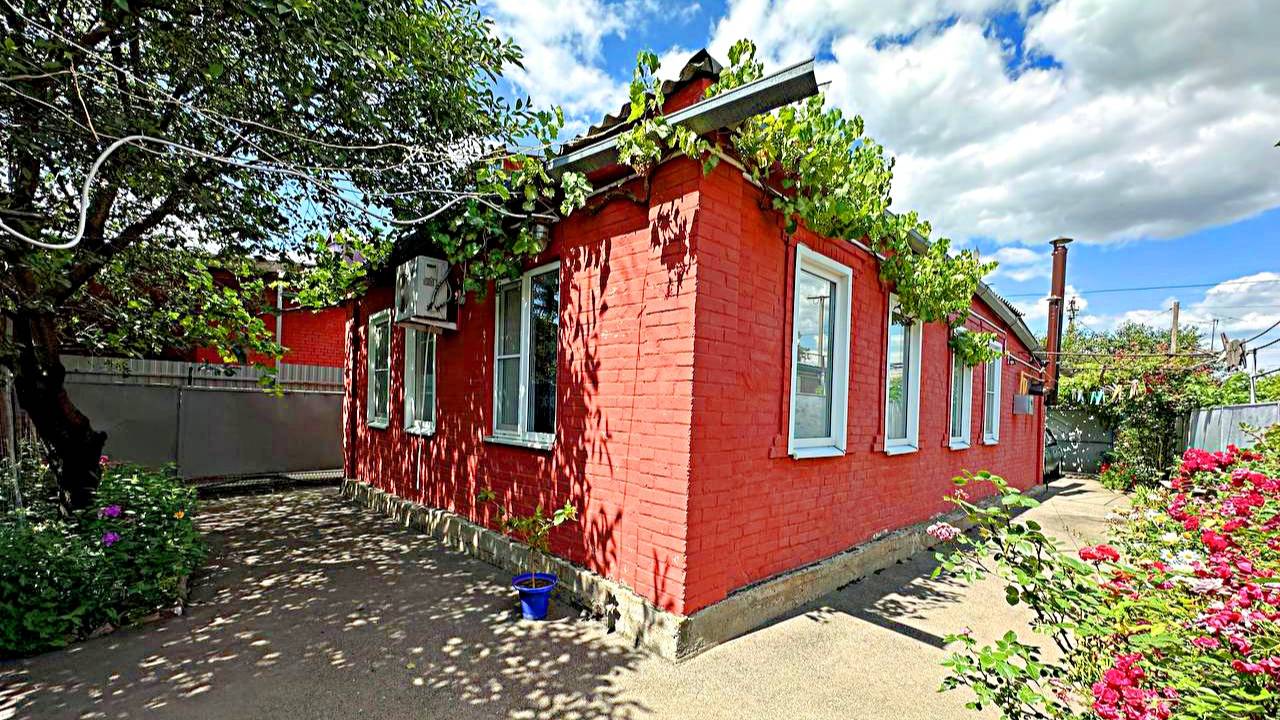 Уютный домик 60 кв.м. 5 соток 4 комнаты ремонт. Краснодарский край, город Армавир.