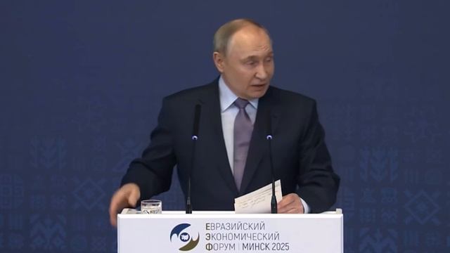 "Это грабеж": Путин назвал планы Запада по замороженным активам РФ грабежом, а не кражей.