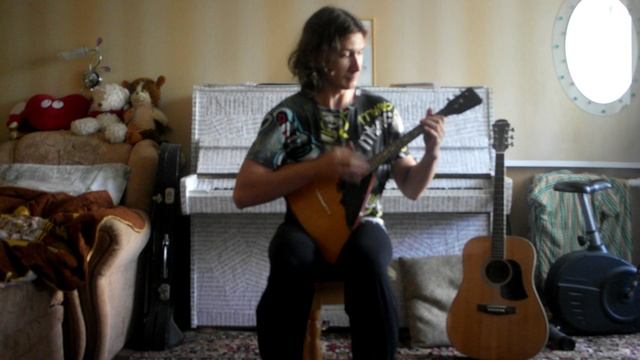 Дмитрий Соболев - Светит месяц (балалайка)