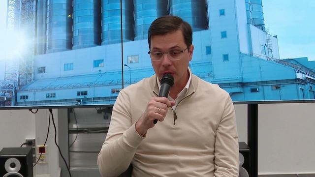 Юрий Шалабаев встретился с сотрудниками предприятий «СИБУР-Кстово» и «РусВинил»