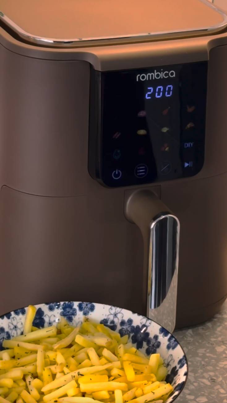 Аэрогриль myKitchen AFR-004: здоровое питание — легко