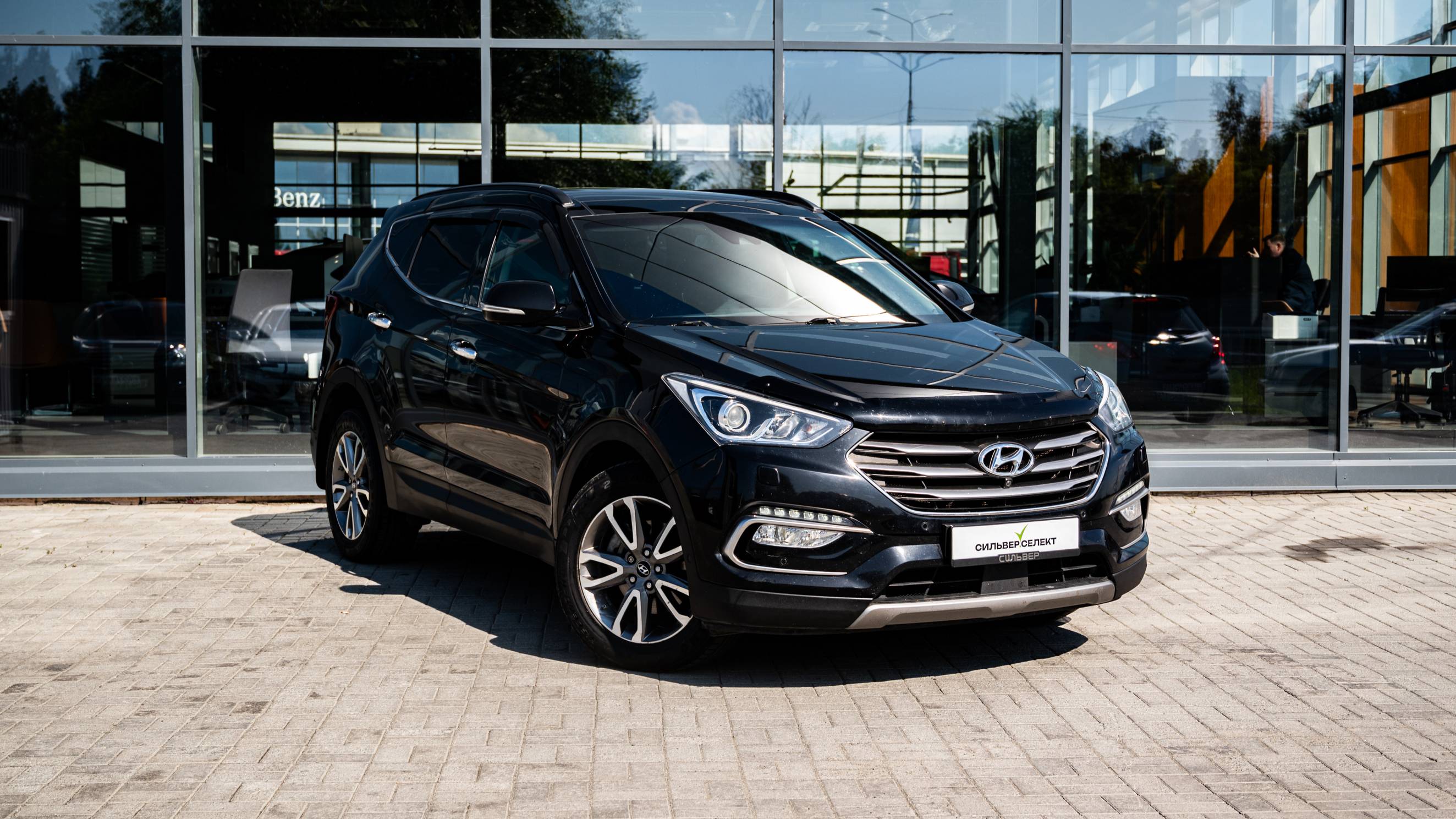HYUNDAI SANTA FE Черный