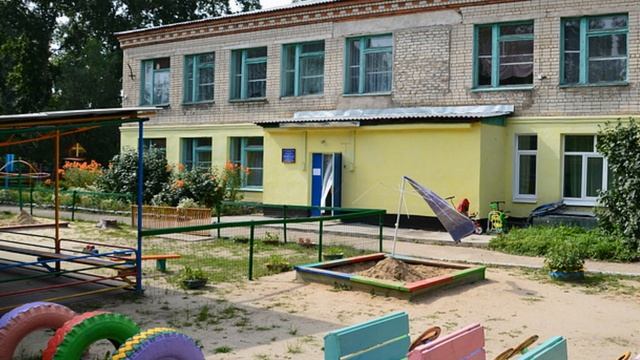 На Востоке стоит деревушка - Среднебелой назвали её