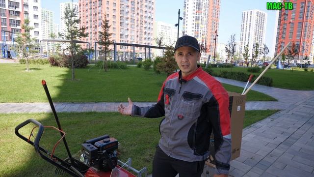 Я решил выяснить и показать вам как происходит уборка придомовой территории в мкр Яркий г. Уфа