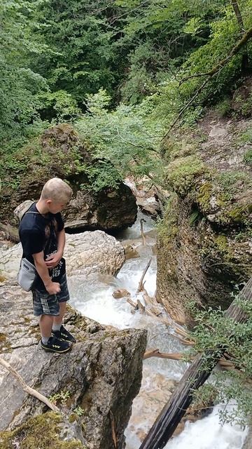 Водопад Мишоко.