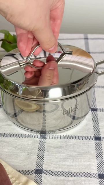 Яйцеварка TALLER Камилла с крышкой, 12х5.5 см 0.6 л TR-11107