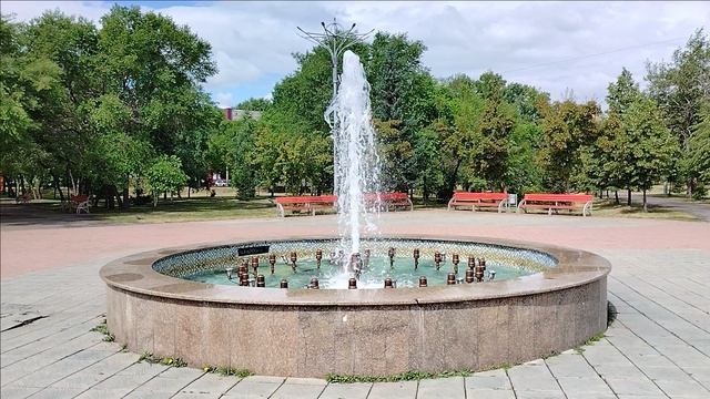 Абакан. Фонтан в Комсомольском парке