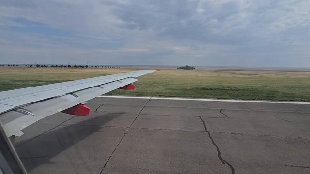 Элиста Калмыкия Взлёт Сухой Скпер Джет 100 Red Wings SSJ100 ESL - SVX