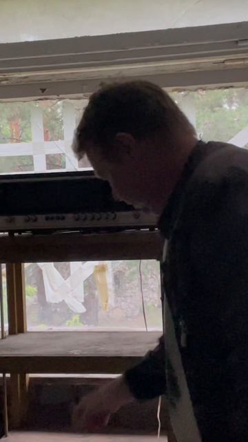 Детский лагерь времен СССР и брошенная техника.