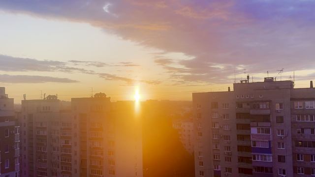 Рассветы в Краснодаре, только просыпающееся солнышко и пение птиц