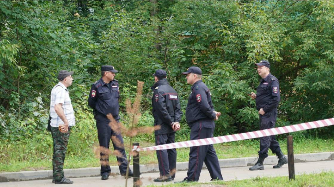 В Ленобласти полиция сорвала шаманский обряд и выкопала из земли двух человек