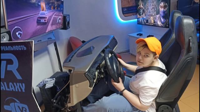 Лето 2025 с Искрой!