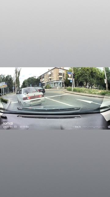 Пересечение Шахтостроителей и Шевченко.😳

Впрочем, ничего нового🙈