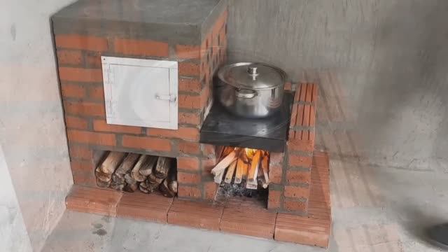 Дровяная печь с духовкой + Сушилка дров + Варочная из красного кирпича