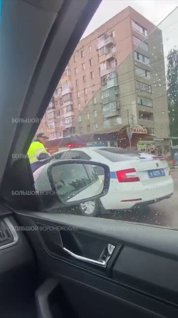 Один человек пострадал в ДТП по улице Новосибирская, это Машмет.