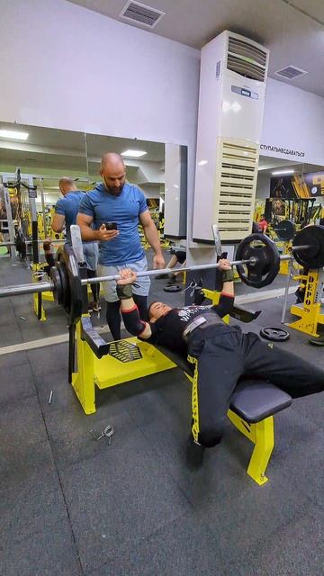 🚨ПОДПИШИСЬ - КАЧАЙСЯ СО МНОЙ!🚨
#gym #gymtok #humor #trendingvideo #зал
#пауэрлифтинг